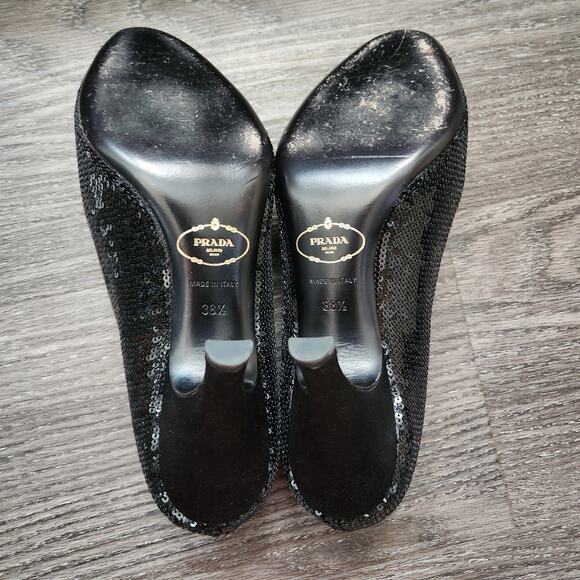 Prada Black Leather and Sequin Flower Embellished Peep Toe Pumps Size 38.5 - Picture 4 of 8